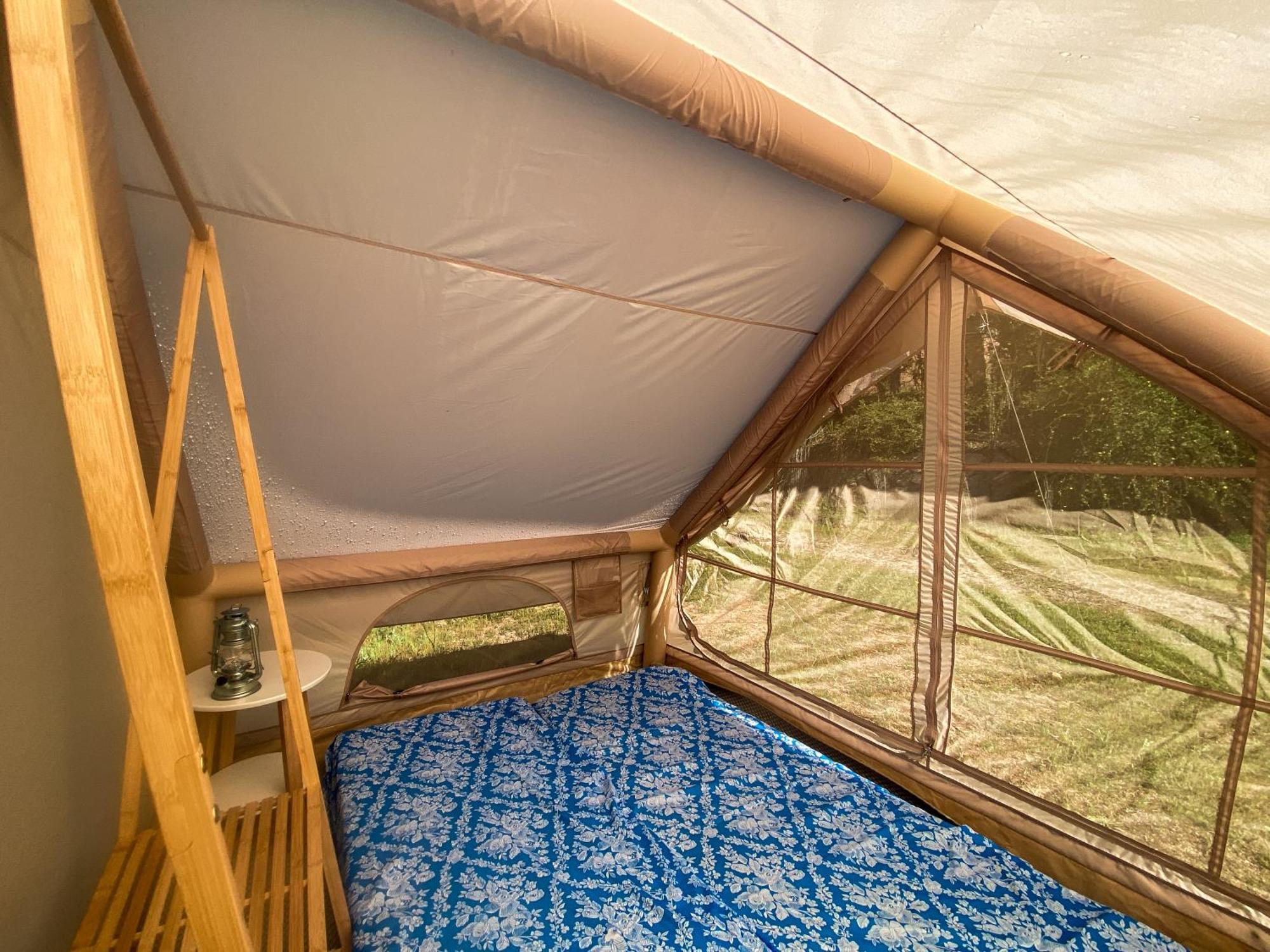 Gualba de Dalt Camping Parc Gualba מראה חיצוני תמונה