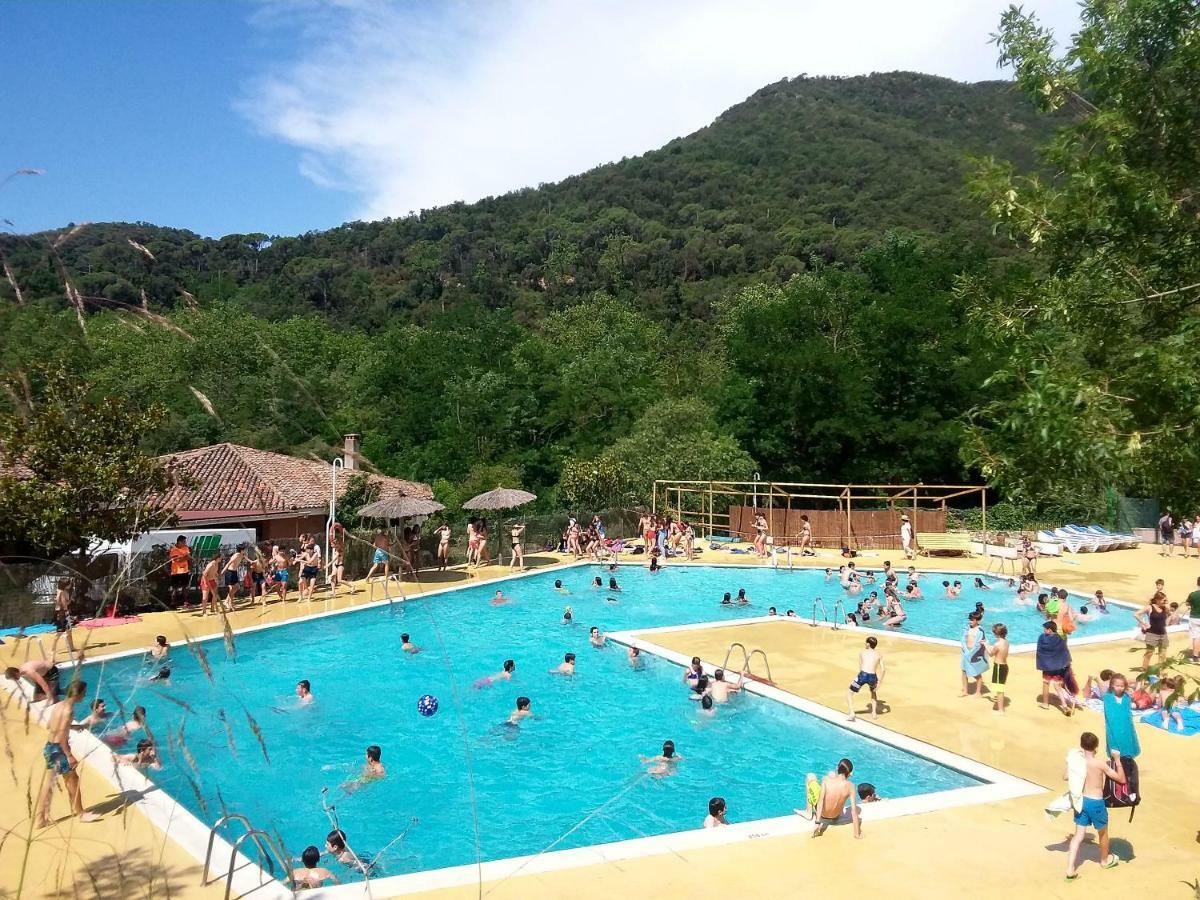 Gualba de Dalt Camping Parc Gualba מראה חיצוני תמונה